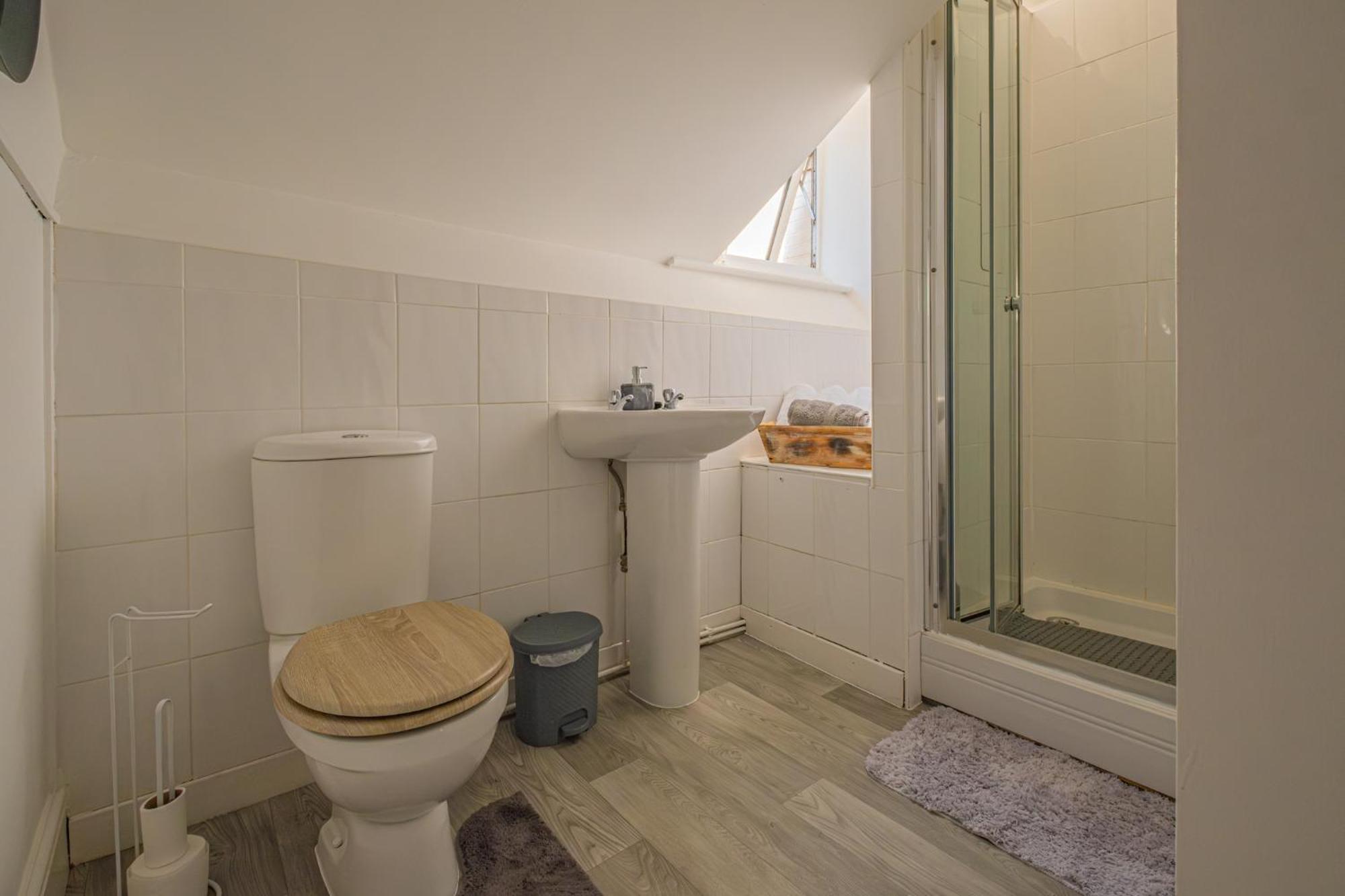 Castleview Coastal Comfort With 2 Parking Spaces Oystermouth Esterno foto