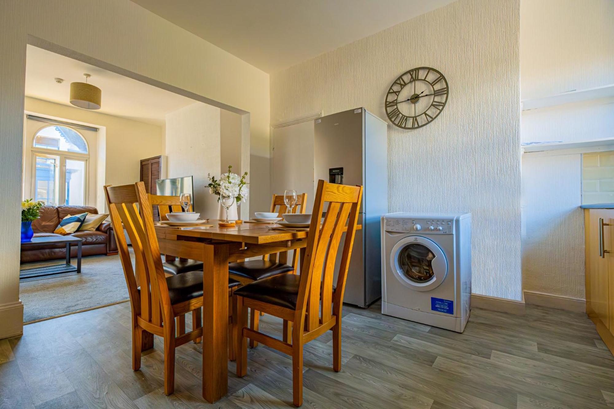 Castleview Coastal Comfort With 2 Parking Spaces Oystermouth Esterno foto